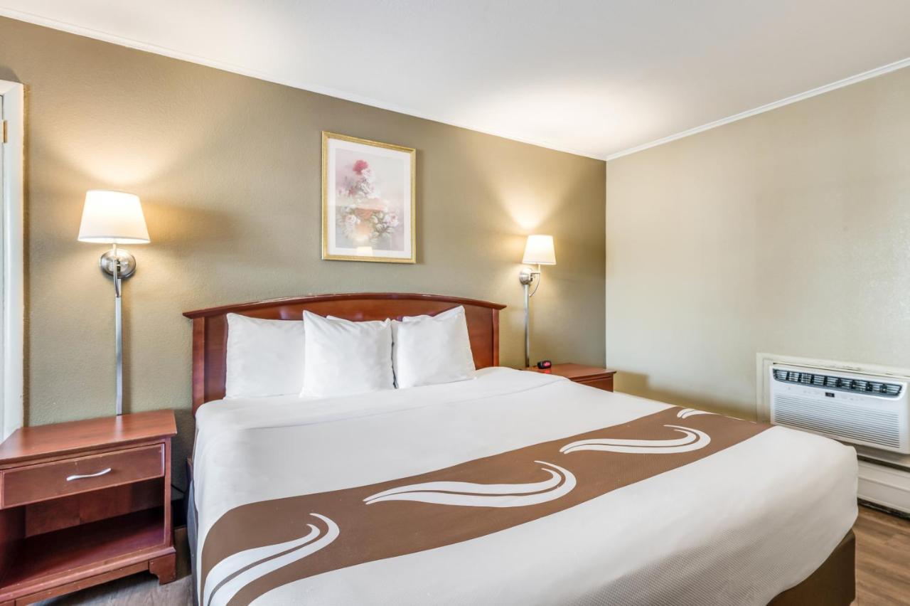 Rodeway Inn Poughkeepsie Eksteriør billede