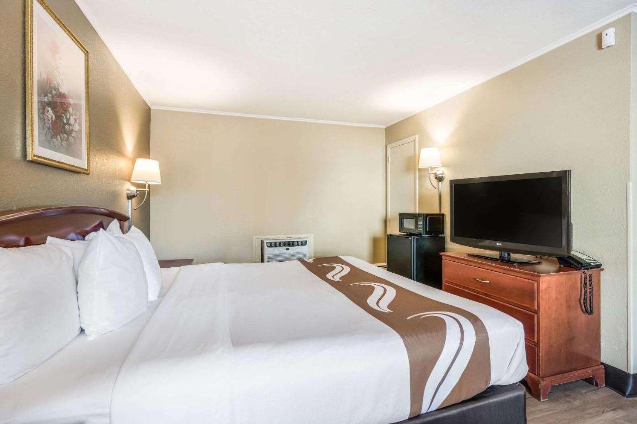 Rodeway Inn Poughkeepsie Eksteriør billede